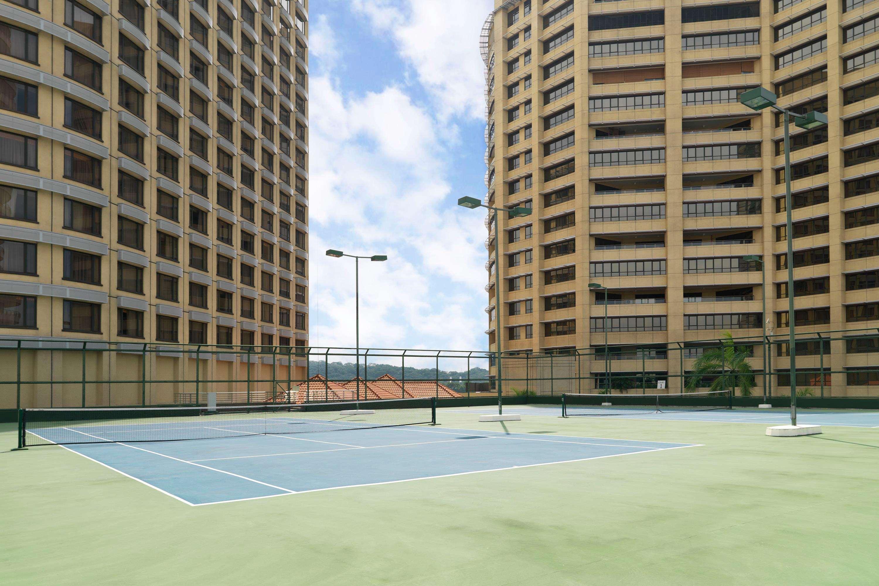 One World Hotel Petaling Jaya Exterior photo Tennis courts at the complex