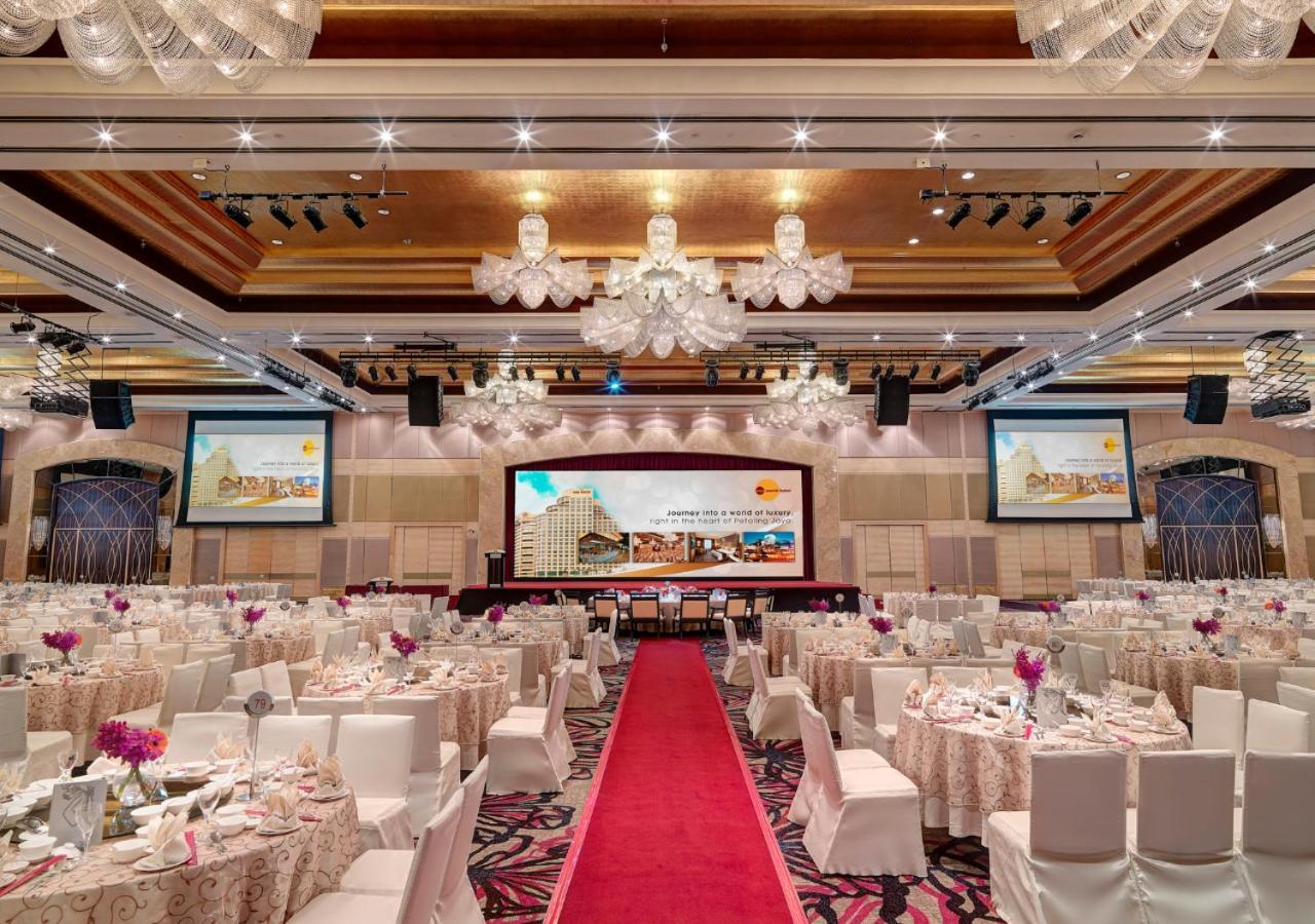 One World Hotel Petaling Jaya Exterior photo The ballroom of the hotel